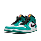 Nike Air Jordan 1 Mid South Beach.