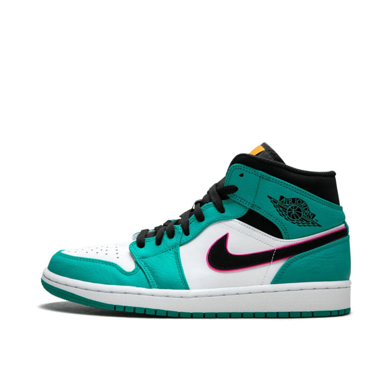 Nike Air Jordan 1 Mid South Beach.