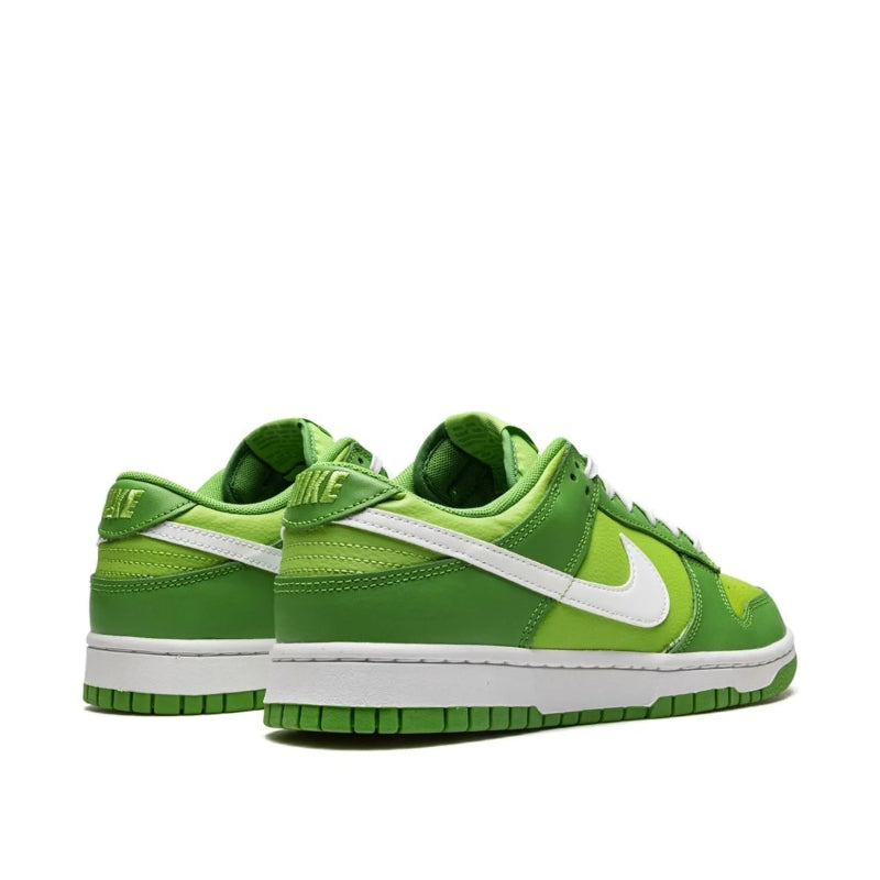 Nike SB Dunk Low Chlorophyll.