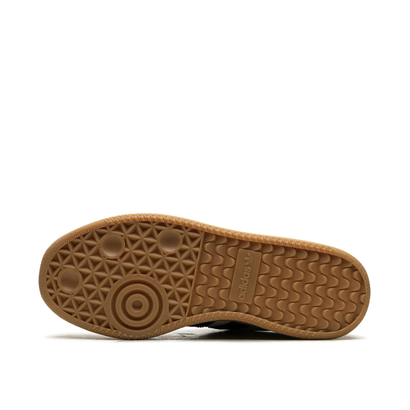 Adidas Samba XLG.