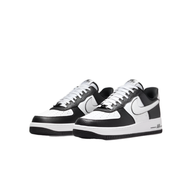 Nike AF1 Panda.