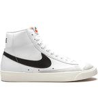 Nike Blazer Mid 77 Vintage.
