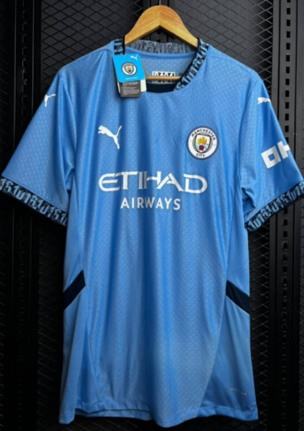 Manchester City 24/25 Home Kit.
